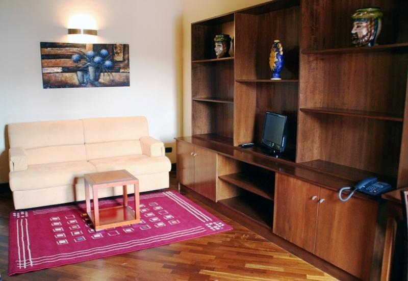 I Cento Campanili Apartman Acireale Szoba fotó